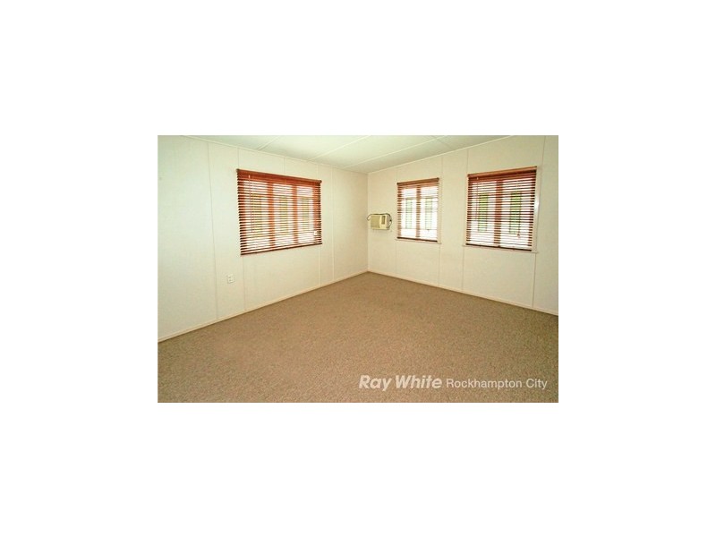 43 Elphinstone, Berserker QLD 4701