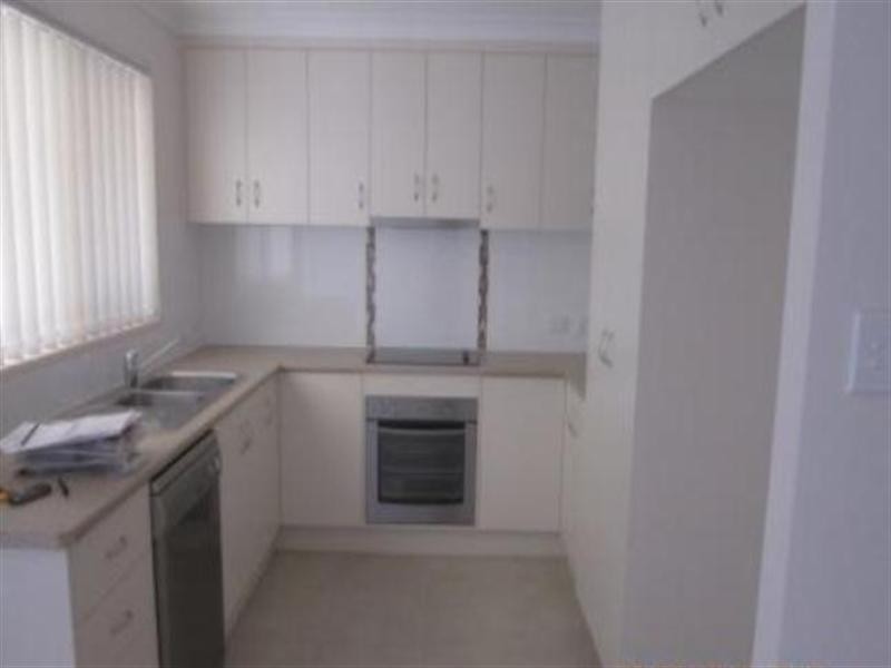 12 Kerrie Meares, Gracemere QLD 4702