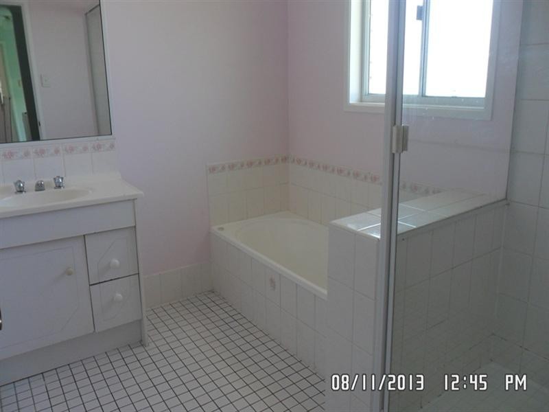 2/374 Limpus Street, Frenchville QLD 4701