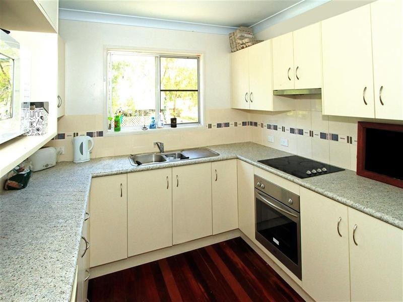 323 Blanchfield Street, Koongal QLD 4701