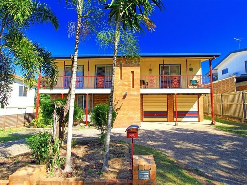 15 Crick Street, Kawana QLD 4701