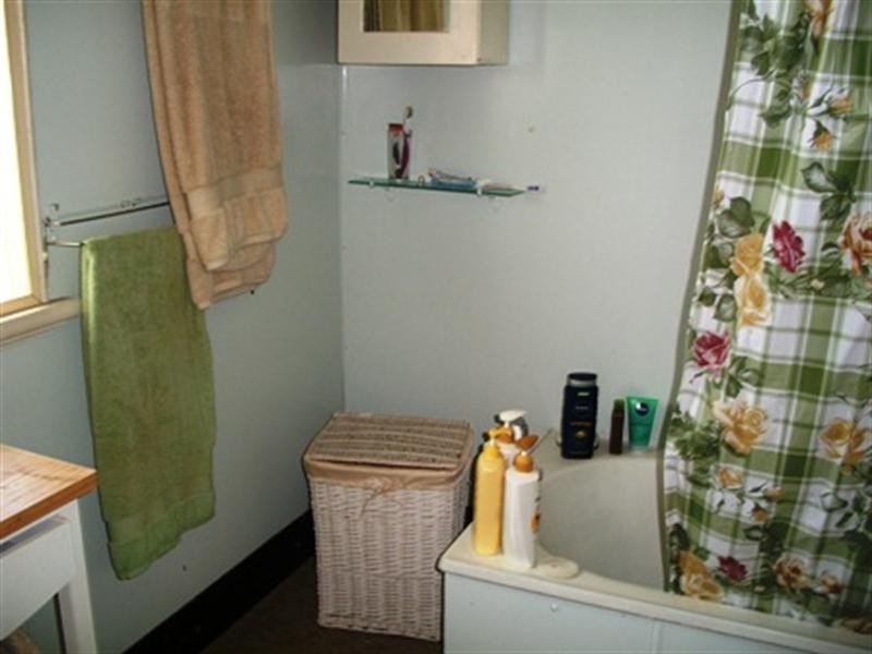 19a Main Street, Park Avenue QLD 4701