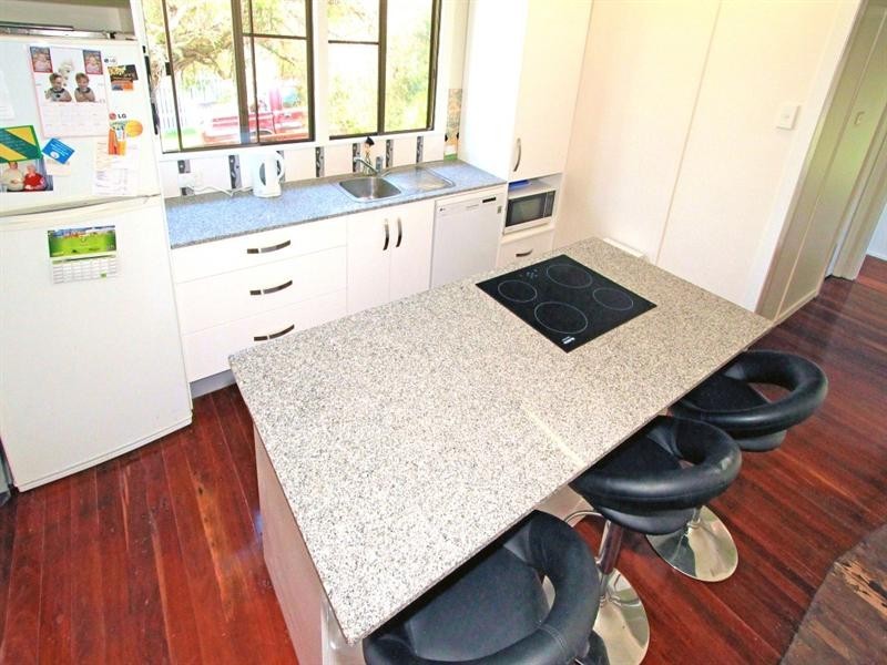 27 Ann Street, The Range QLD 4700