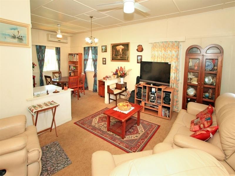 26 Burnett Street, Berserker QLD 4701