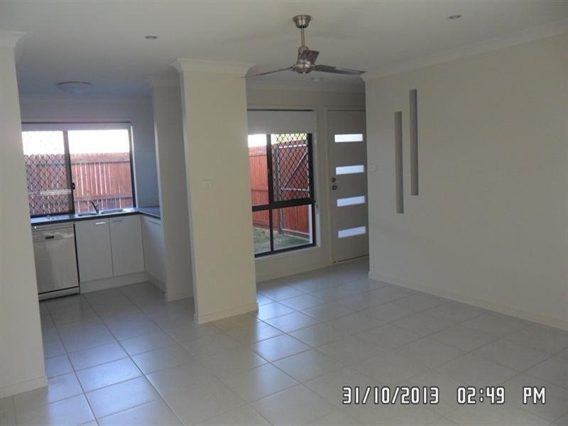 2/71 Richmond Street, Berserker QLD 4701