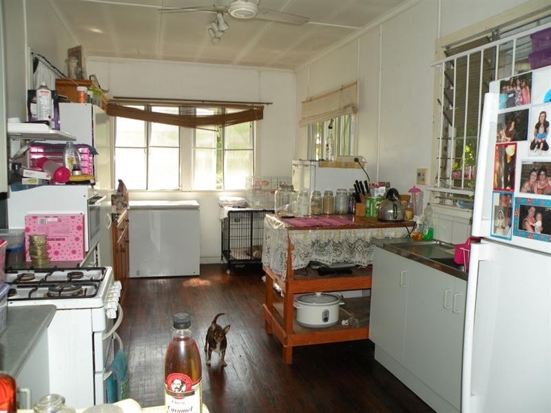 38 Thomasson Street, Park Avenue QLD 4701