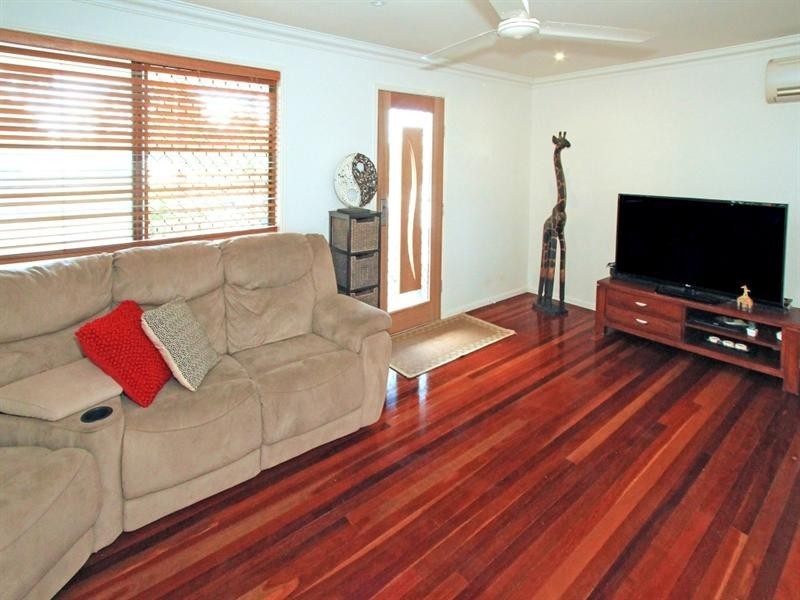 59 Buzacott Street, Park Avenue QLD 4701