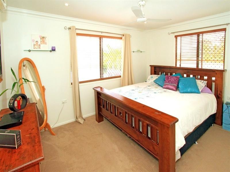 59 Buzacott Street, Park Avenue QLD 4701