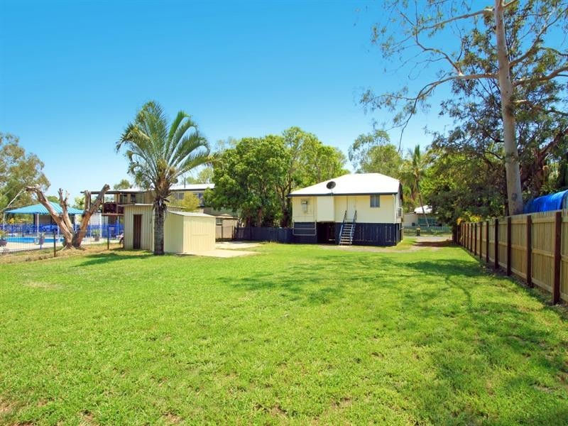 15 Werner Street, Park Avenue QLD 4701