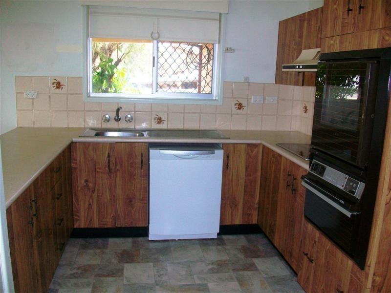 282 Bloxsom Street, Koongal QLD 4701