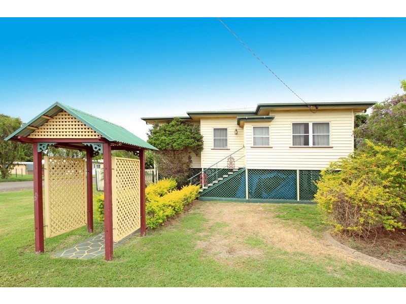 158 Simpson Street, Berserker QLD 4701