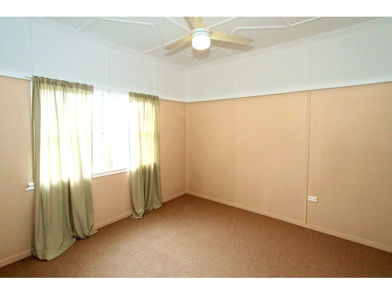 158 Simpson Street, Berserker QLD 4701