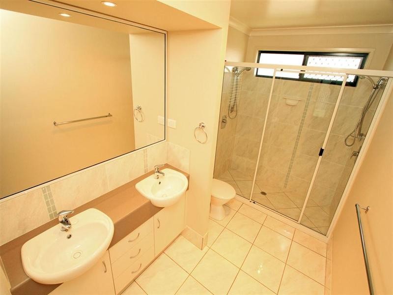 20 Sandy’s Place, Kawana QLD 4701