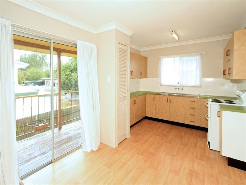 28 Alexandra Street, Park Avenue QLD 4701