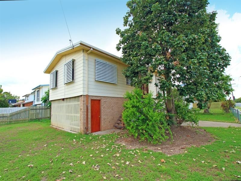 28 Alexandra Street, Park Avenue QLD 4701