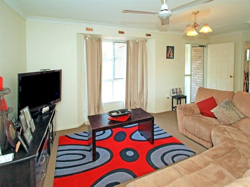31 Strelow Avenue, Glenlee QLD 4711