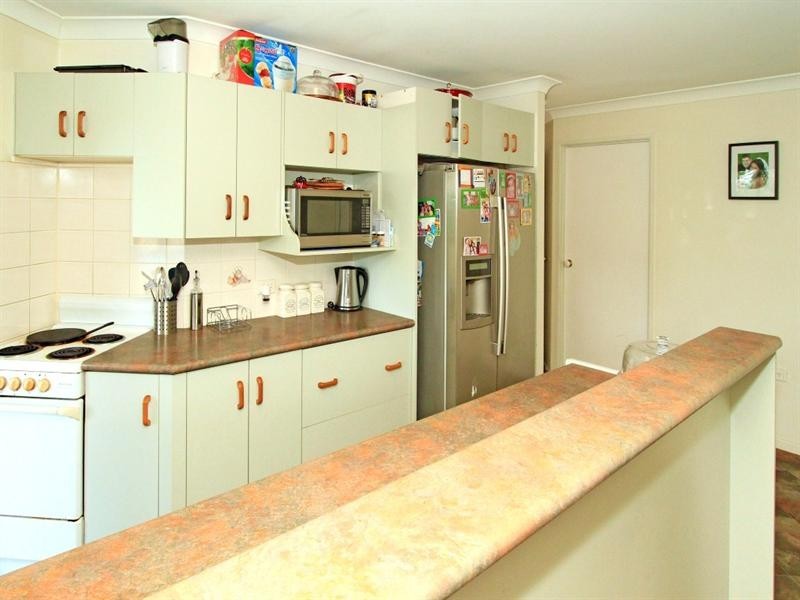 31 Strelow Avenue, Glenlee QLD 4711