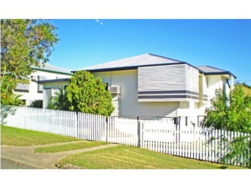 17 Meade Street, Wandal QLD 4700