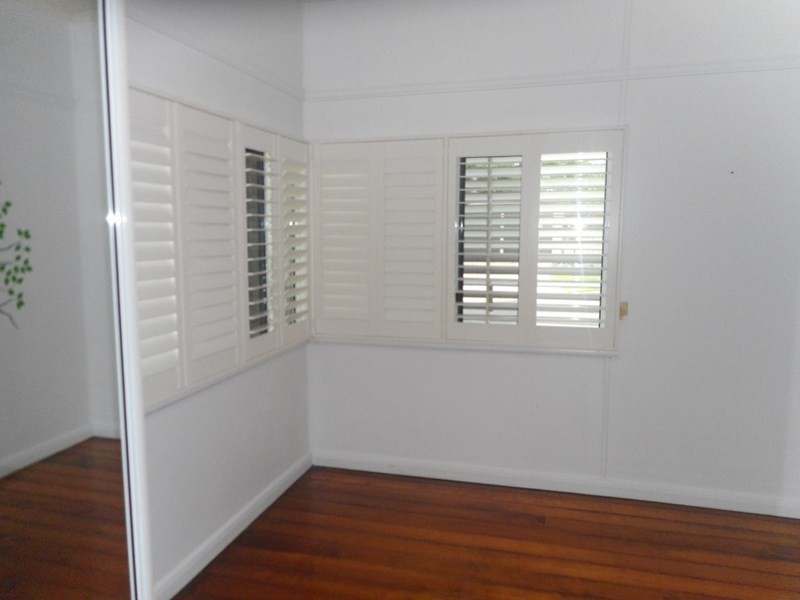 17 Meade Street, Wandal QLD 4700