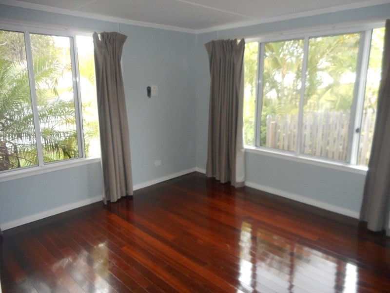 17 Meade Street, Wandal QLD 4700