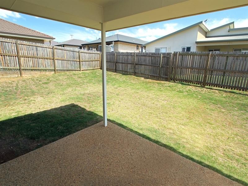 10 John Oxley Drive, Gracemere QLD 4702