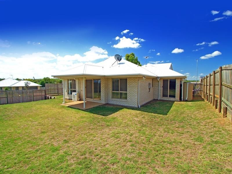 10 John Oxley Drive, Gracemere QLD 4702