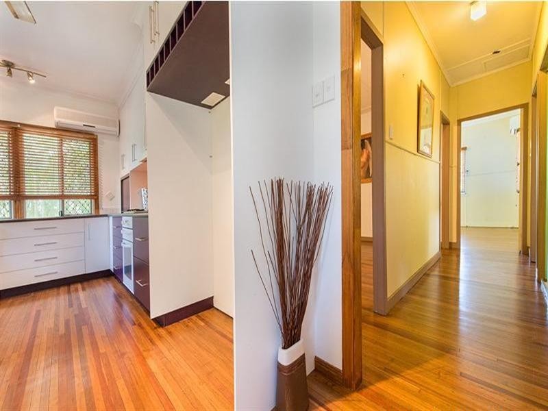 54 Meade Street, Wandal QLD 4700