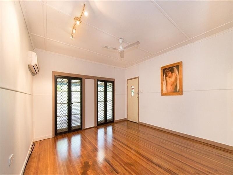 54 Meade Street, Wandal QLD 4700