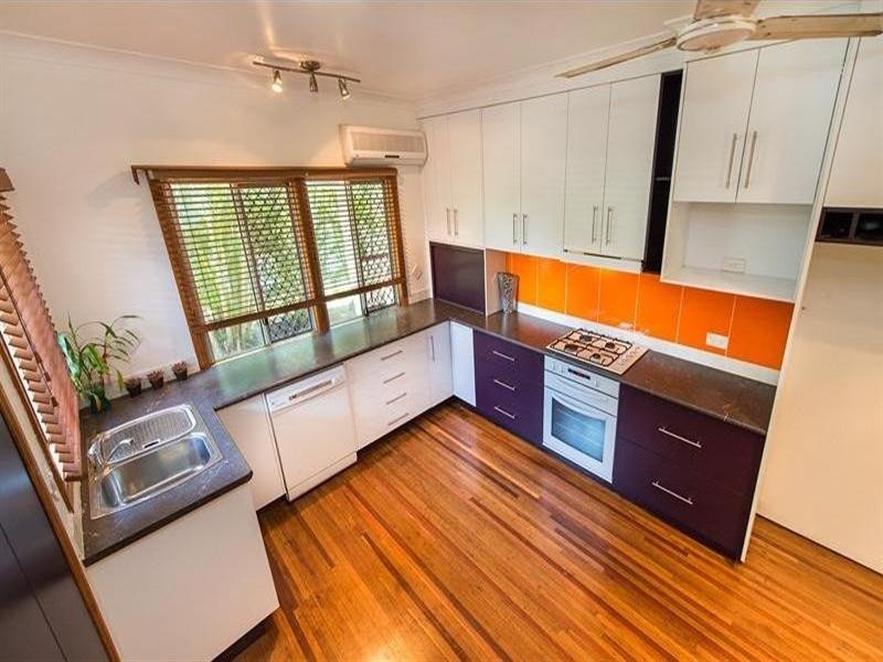 54 Meade Street, Wandal QLD 4700