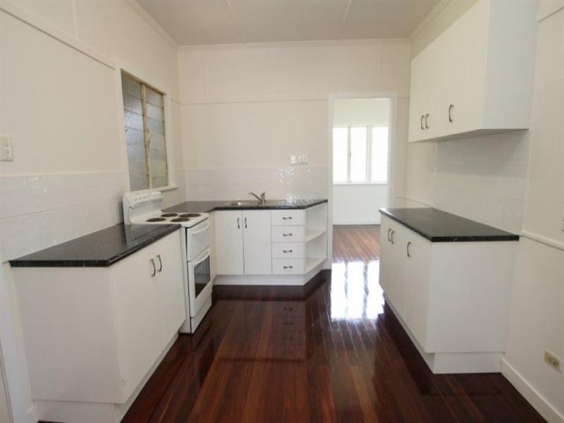 177 Lakes Creek Road, Berserker QLD 4701