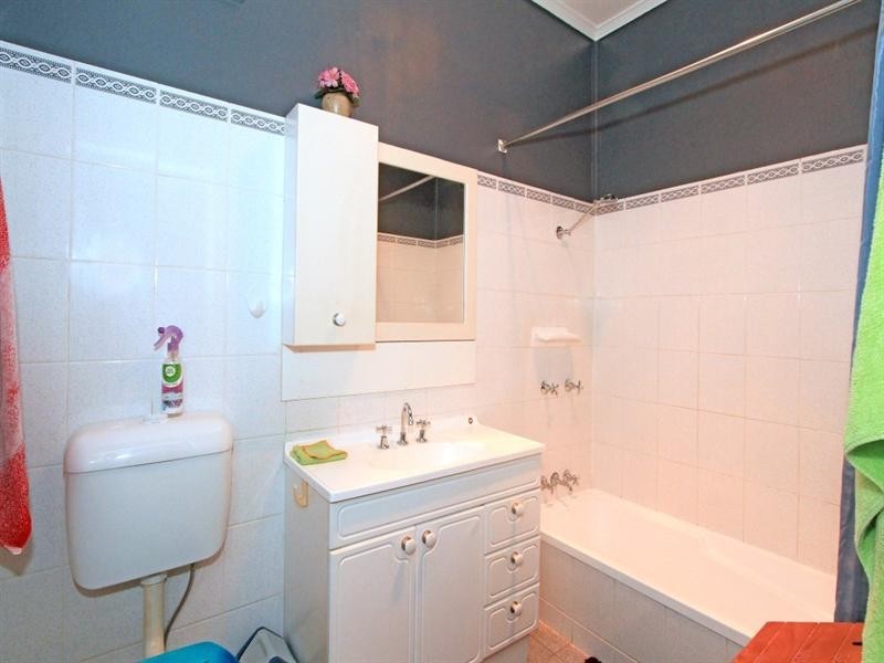 264 Hutton Street, Berserker QLD 4701