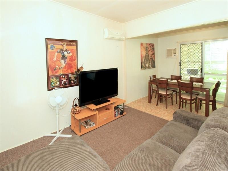 3 Henderson Street, Park Avenue QLD 4701