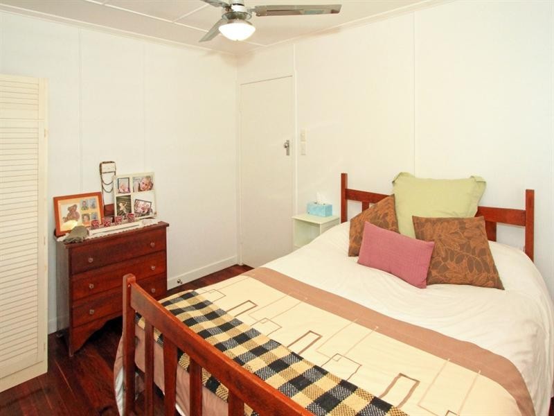 24 Busby Street, West Rockhampton QLD 4700