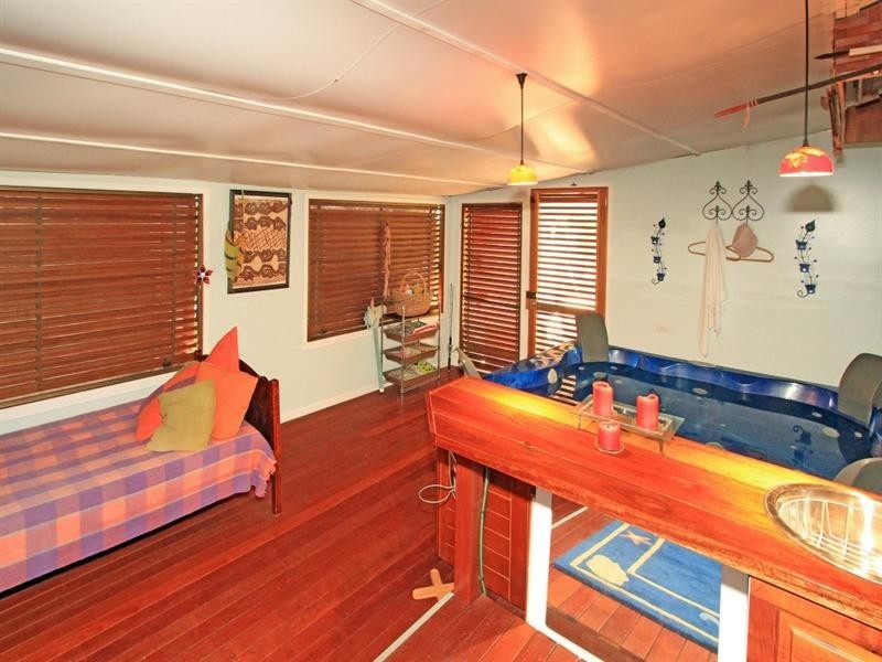 24 Busby Street, West Rockhampton QLD 4700