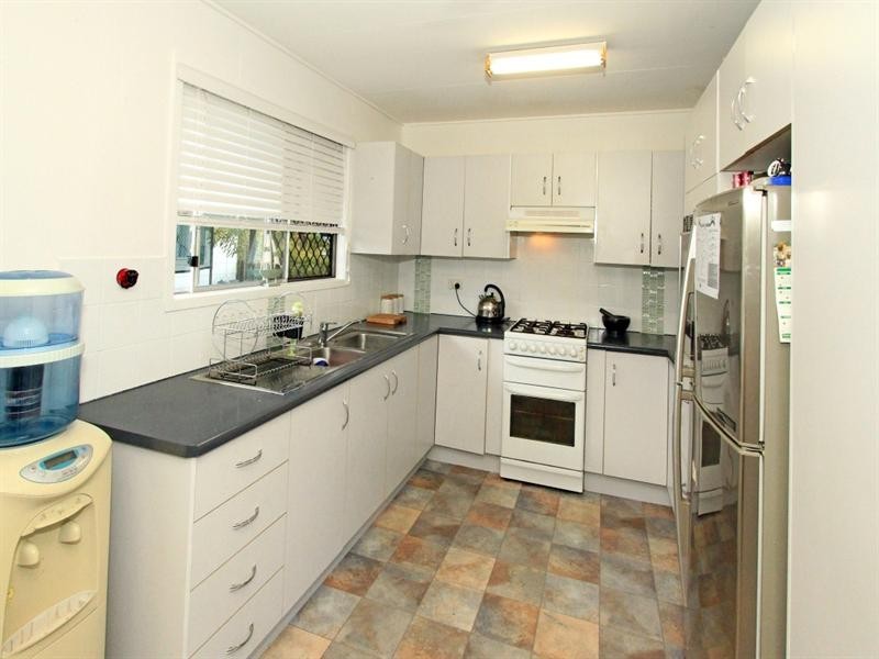 66 Kershaw Street, Park Avenue QLD 4701