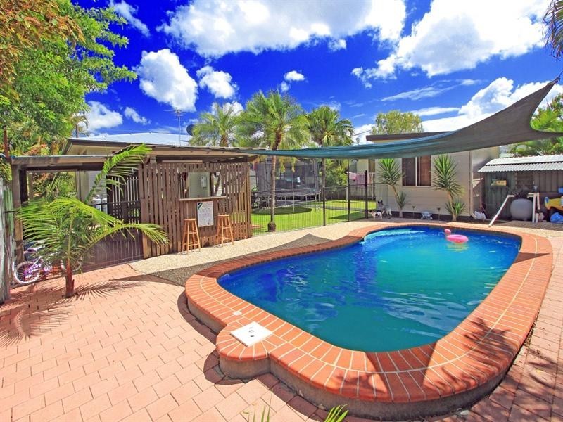 66 Kershaw Street, Park Avenue QLD 4701