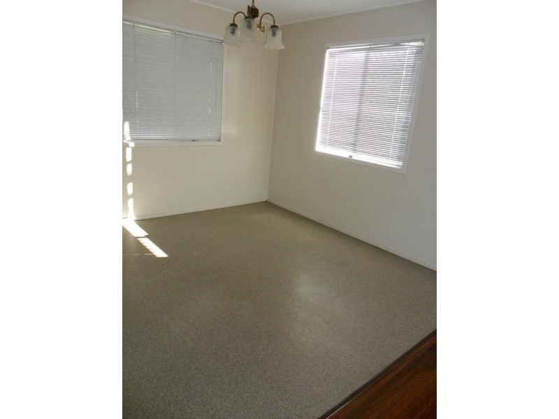 36 Cowap Street, Park Avenue QLD 4701