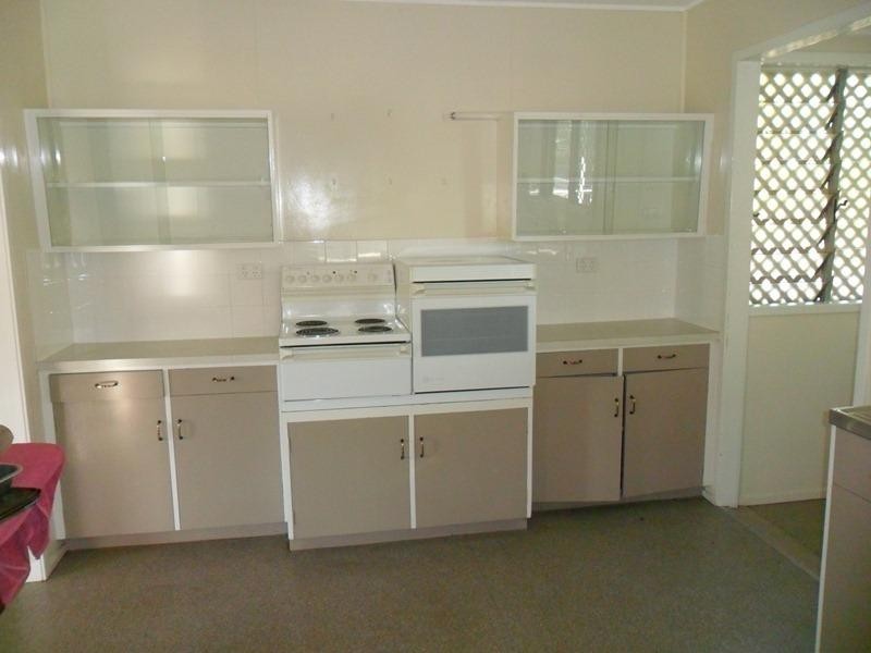 36 Cowap Street, Park Avenue QLD 4701