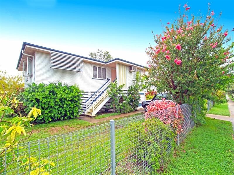 66 Alexandra Street, Park Avenue QLD 4701