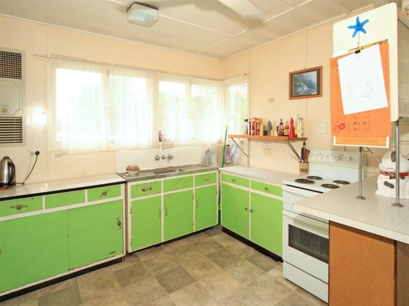 66 Alexandra Street, Park Avenue QLD 4701