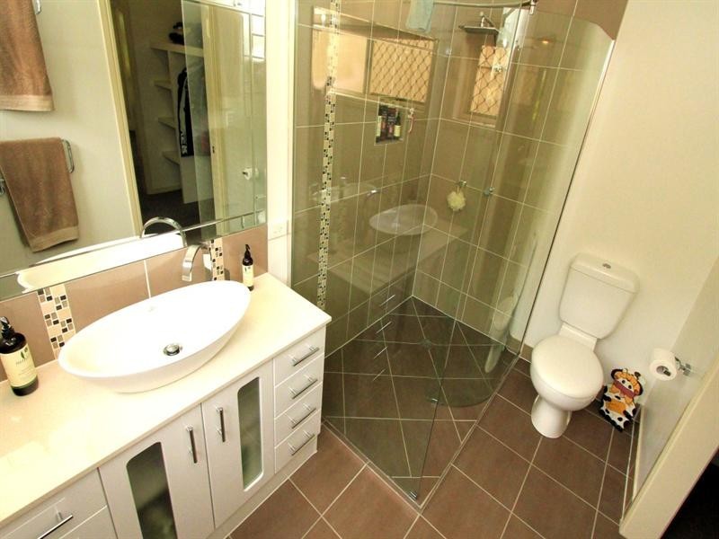 119 Angela Road, Rockyview QLD 4701