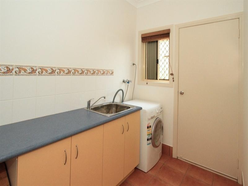 119 Angela Road, Rockyview QLD 4701