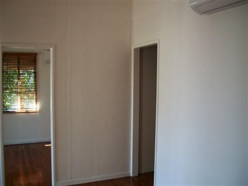 44 Campbell Street, Wandal QLD 4700