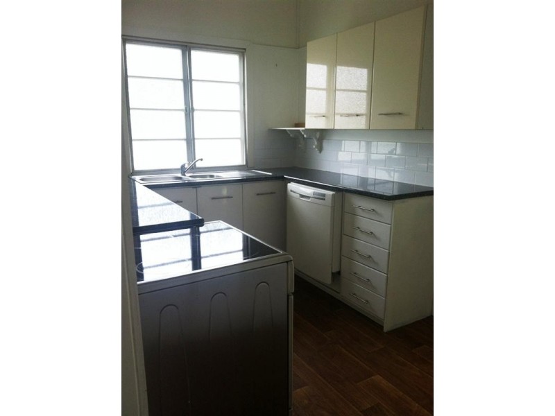 15 Ellis Street, Berserker QLD 4701