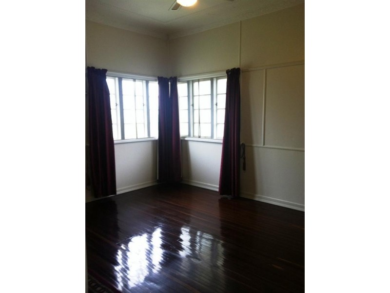 15 Ellis Street, Berserker QLD 4701