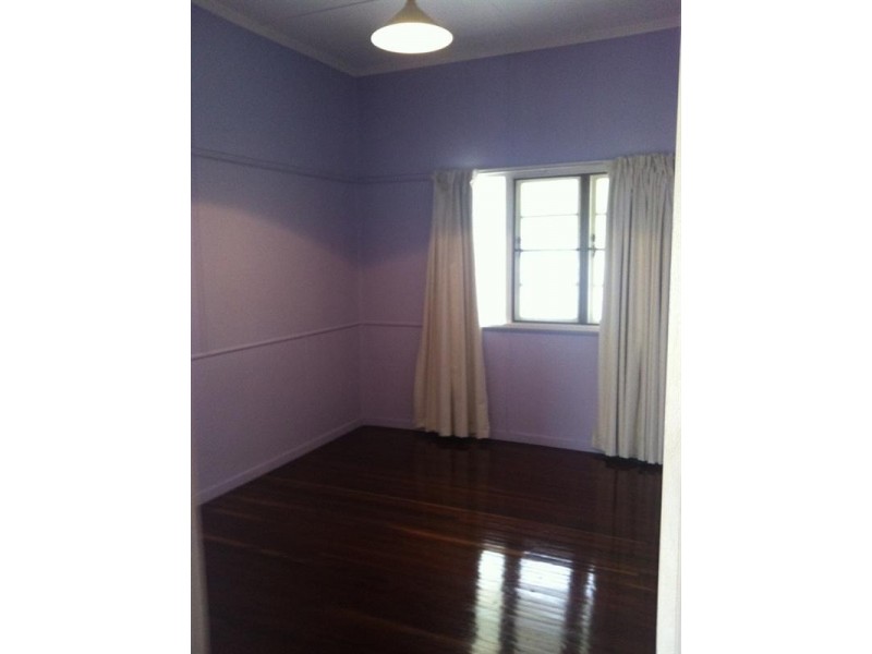 15 Ellis Street, Berserker QLD 4701