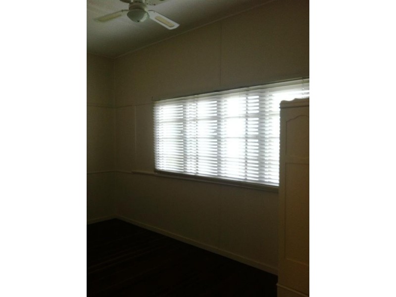 15 Ellis Street, Berserker QLD 4701