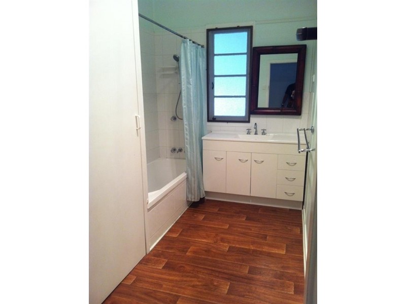 15 Ellis Street, Berserker QLD 4701