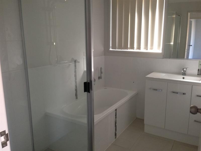 10 Justin Street, Gracemere QLD 4702