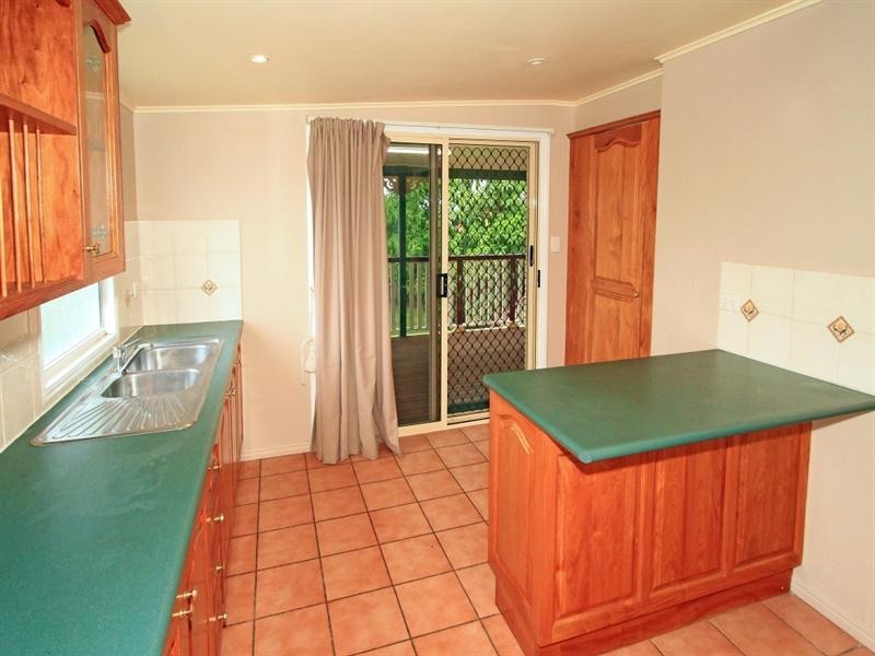 158 Simpson Street, Berserker QLD 4701